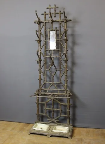 Porte Manteau En Fonte à l'Imitation Du Bambou Vers 1900