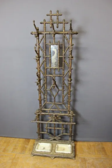 Porte Manteau En Fonte à l'Imitation Du Bambou Vers 1900
