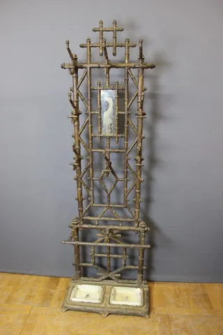 Porte Manteau En Fonte à l'Imitation Du Bambou Vers 1900