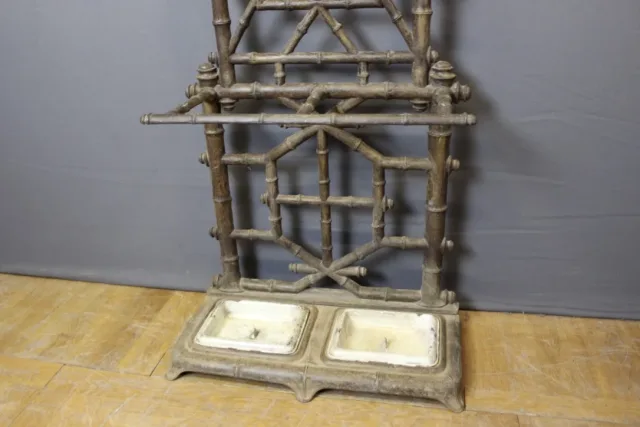 Porte Manteau En Fonte à l'Imitation Du Bambou Vers 1900