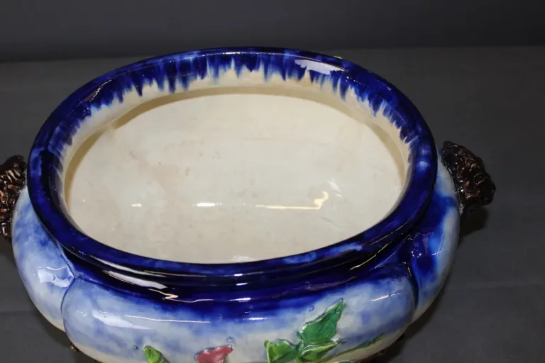 JARDINIERE AUS KERAMIK