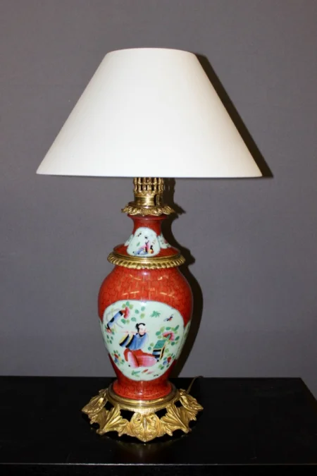 PAIR OF LAMPS