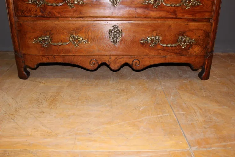 Commode Louis XIV à Façade Bombée En Frêne XVIII