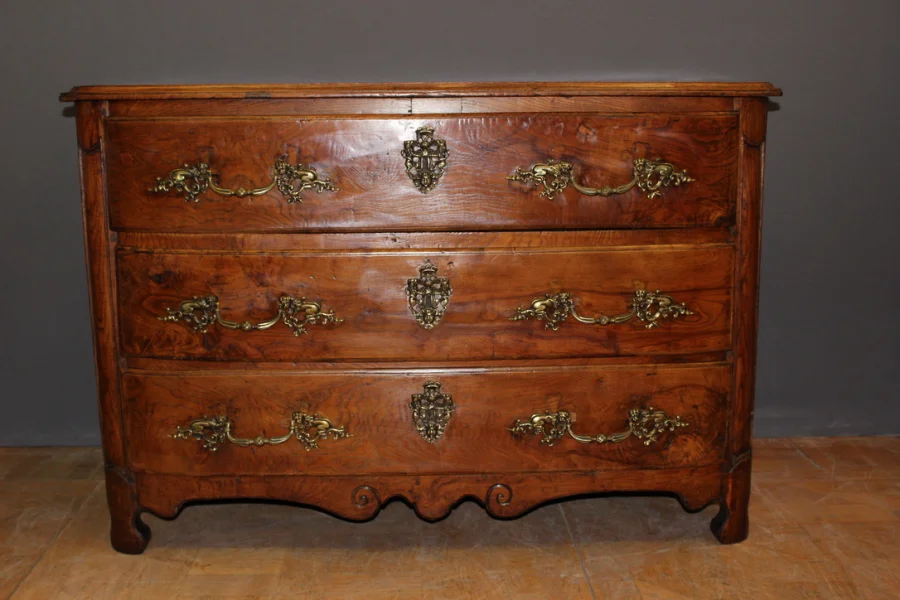 Commode Louis XIV à Façade Bombée En Frêne XVIII