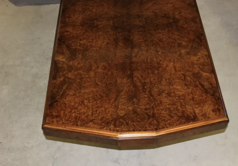 Table d'époque Art Déco En Acajou Et Loupe d'Orme Vers 1930