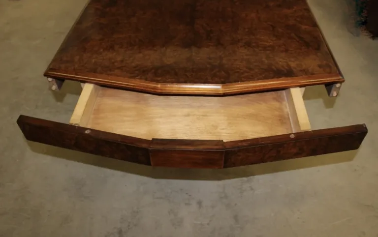 Table d'époque Art Déco En Acajou Et Loupe d'Orme Vers 1930
