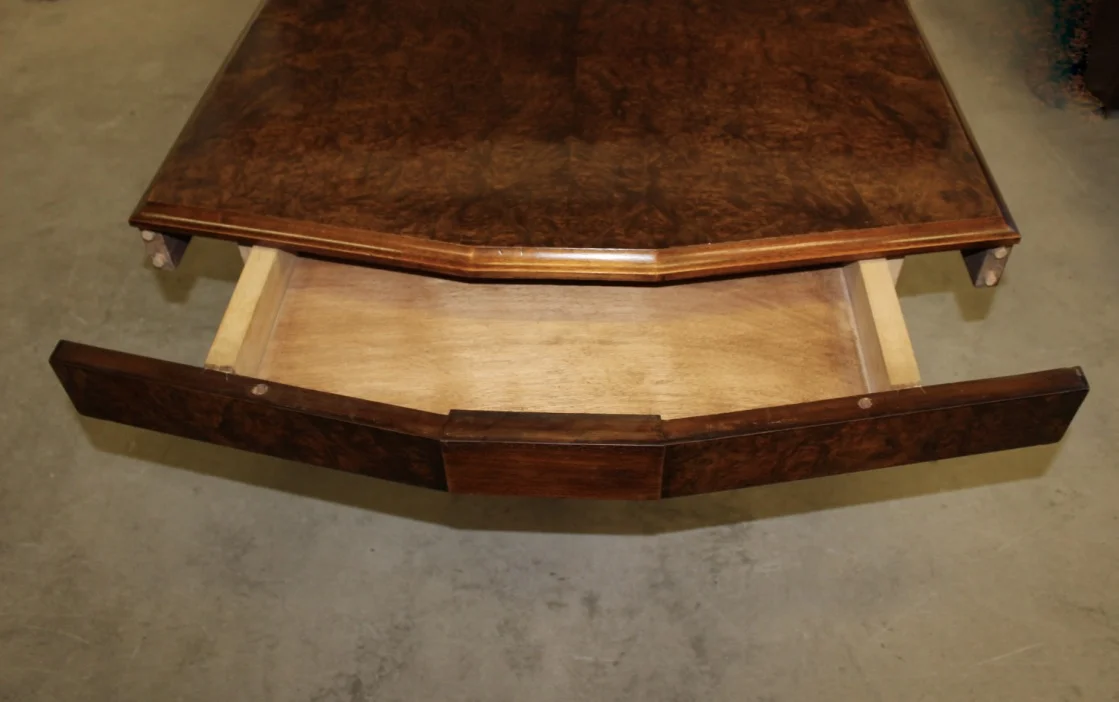 Table d'époque Art Déco En Acajou Et Loupe d'Orme Vers 1930