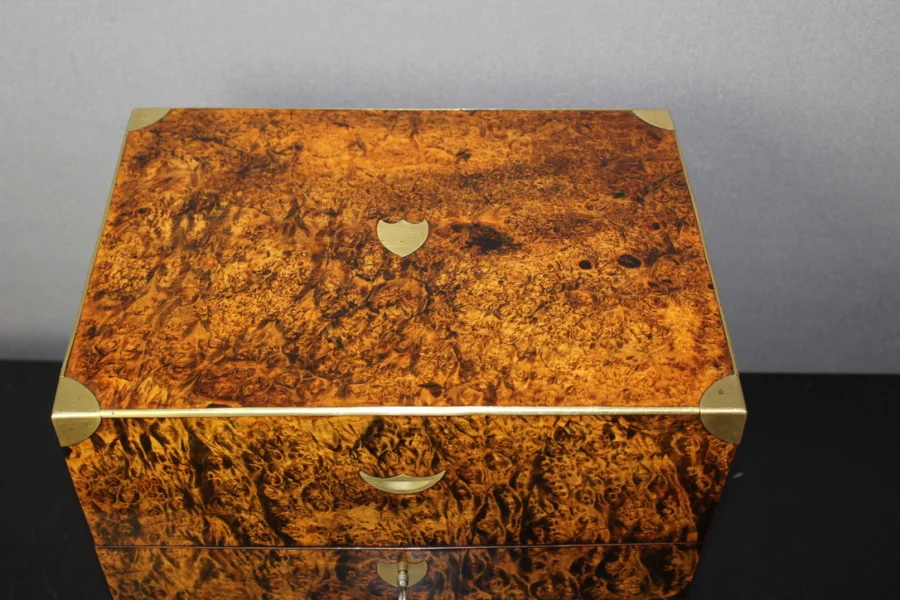 DEKANTER-BOX