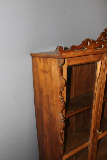 FRANZÖSISCHE AUSSTELLUNGSSCHRANK
