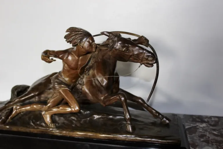BRONZESKULPTUR von Edouard DROUOT