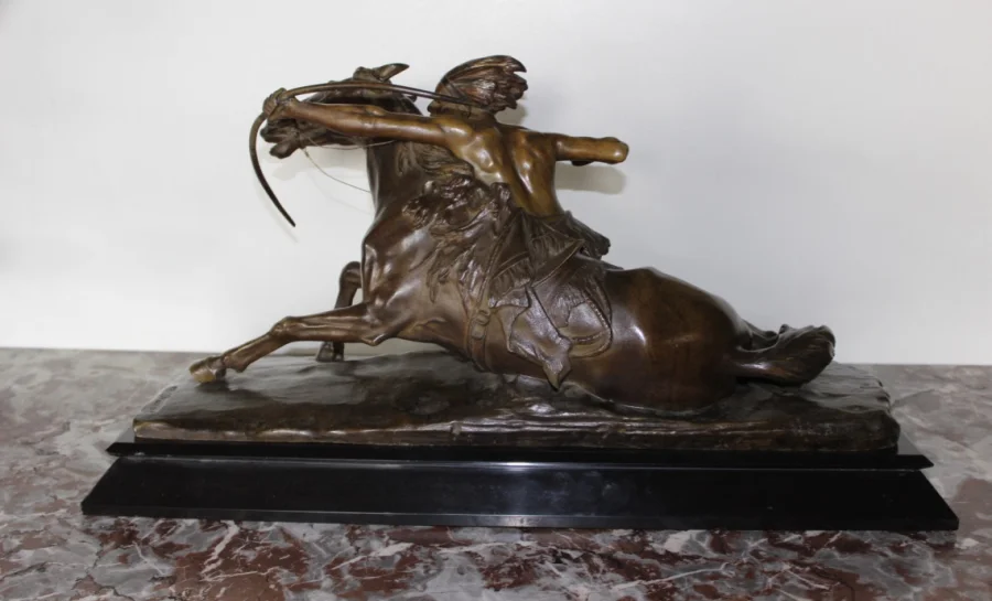 BRONZESKULPTUR von Edouard DROUOT