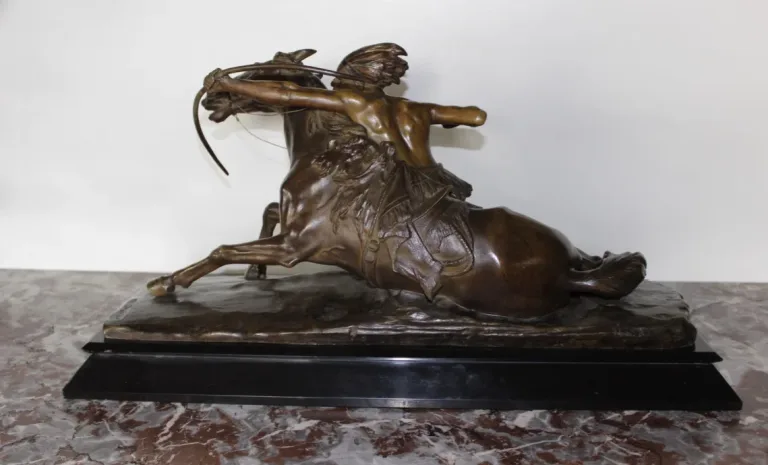 BRONZESKULPTUR von Edouard DROUOT