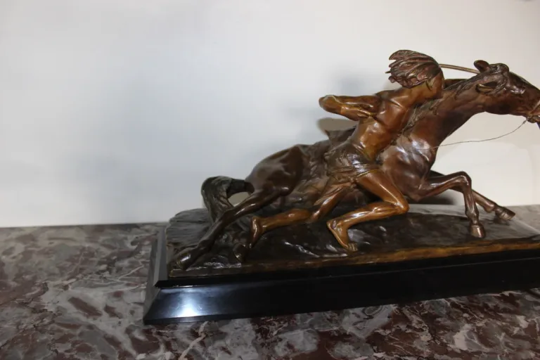 BRONZESKULPTUR von Edouard DROUOT