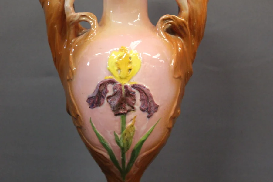 Vase Art Nouveau Décor De Femmes Par Delphin Massier
