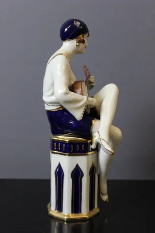 ART-DECO-PORZELLANFIGUR
