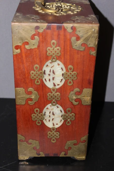 Petit Cabinet Chinois En Bois Et Pierre Dure XX Siècle