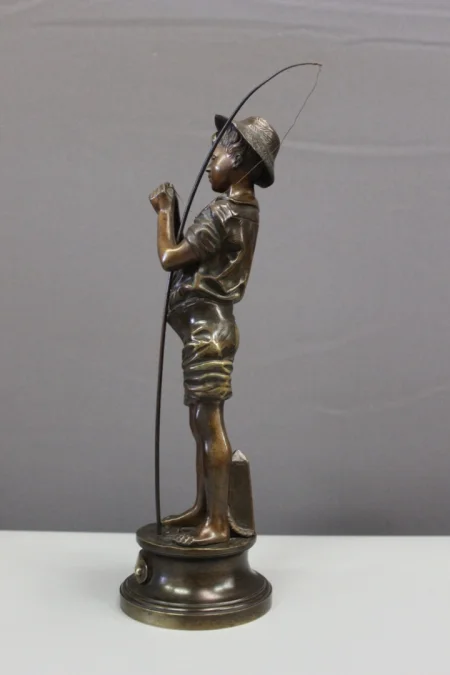 BRONZE STATUETTE signed LAVERGNE