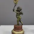 Pendule Borne Surmonté d'Un Putti Vers 1880