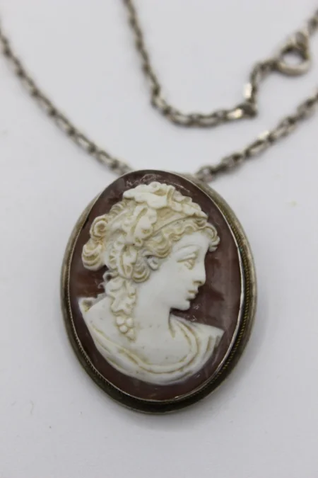 Broche Camée Monture Argent Vers 1900