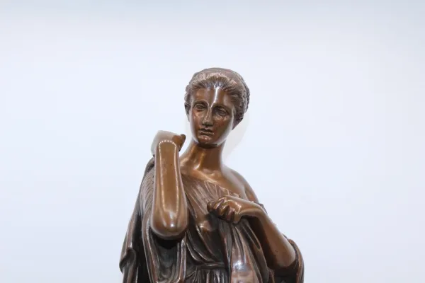 Diane De Gabies , épreuve En Bronze Fondeur Raingo Frères