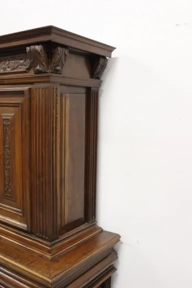 Meuble Deux Corps à Retrait Louis XIII En Noyer Fin XVII