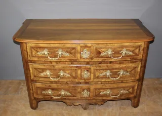 LOUIS XIV PERIOD CHEST OF DRAWERS