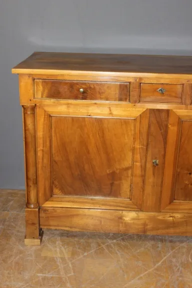 BUFFET IM FRANZÖSISCHEN EMPIRE-STIL