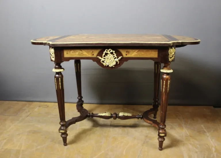 Table De Milieu Napoléon III En Marqueterie Vers 1880