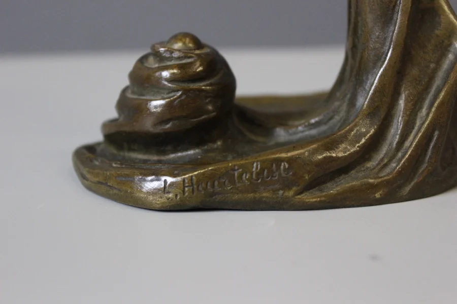 BRONZE STATUETTE