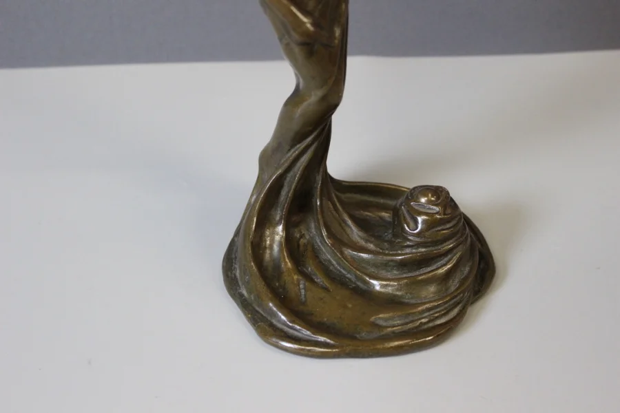 BRONZE STATUETTE