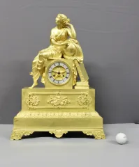 Pendule Restauration En Bronze Doré , Allégorie à l'Astronomie Début XIX
