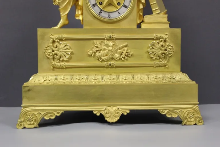 KLOK UIT DE FRANSE RESTAURATIEPERIODE