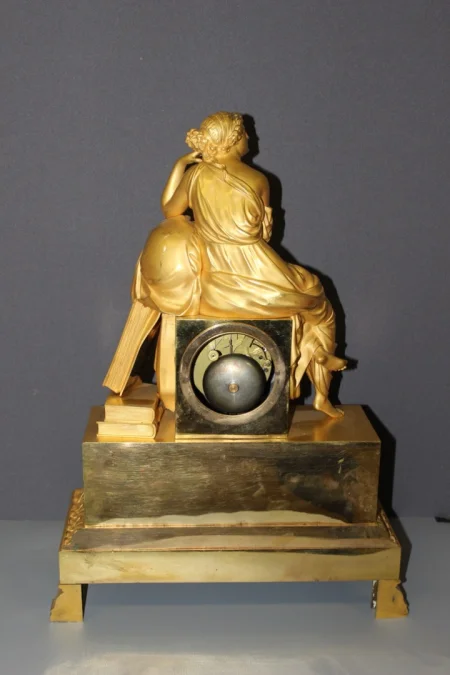 Pendule Restauration En Bronze Doré , Allégorie à l'Astronomie Début XIX