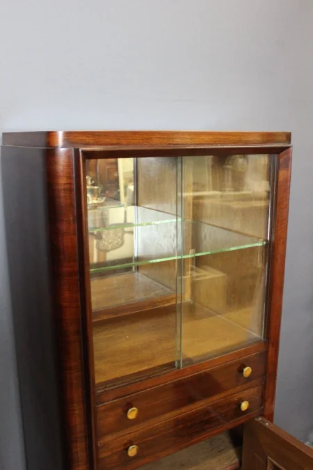 SILBERSCHRANK AUS DER ART DECO-ZEIT