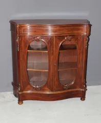 Vitrine aus der Zeit Napoleons III.