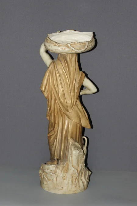 PORCELAIN FIGURE