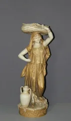PORCELAIN FIGURE