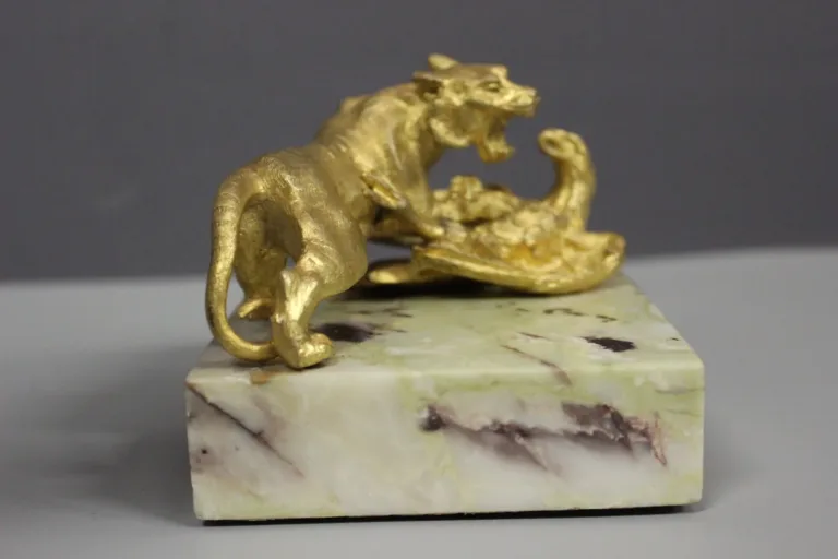 Bronze Doré , Tigre Attaquant Un Aigle Vers 1900
