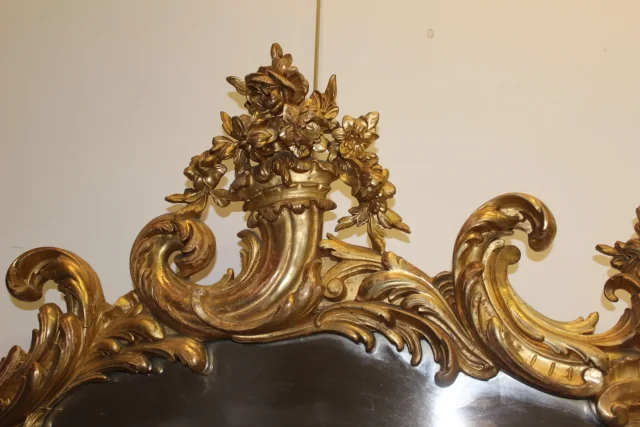 Important Miroir Louis XV En Stuc Doré XIX