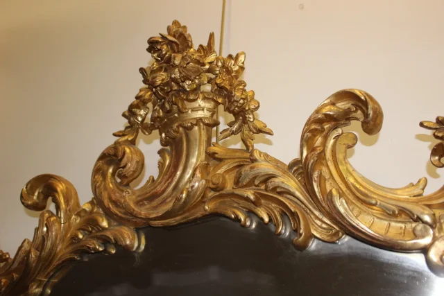 Important Miroir Louis XV En Stuc Doré XIX