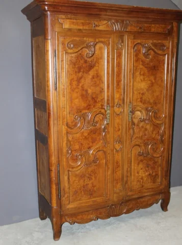 Petite Armoire Bressane En Merisier Et Frêne XIX