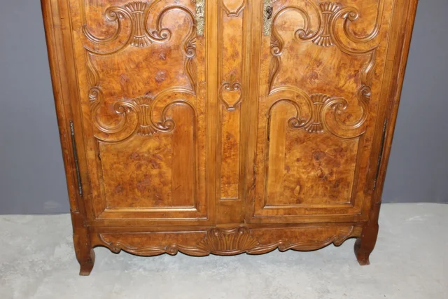 Petite Armoire Bressane En Merisier Et Frêne XIX