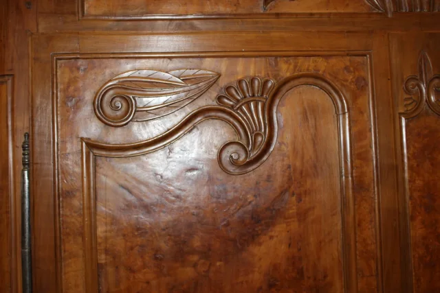 Petite Armoire Bressane En Merisier Et Frêne XIX