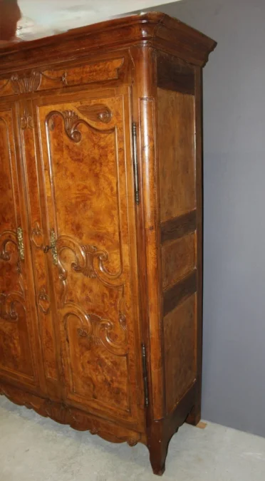 Petite Armoire Bressane En Merisier Et Frêne XIX