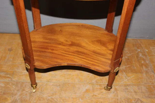 Table De Chevet Louis XVI En Acajou Fin XVIII