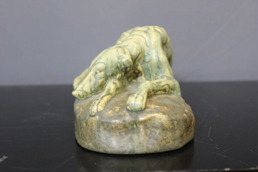 Chien Couché En Céramique , Pierrefonds Vers 1940