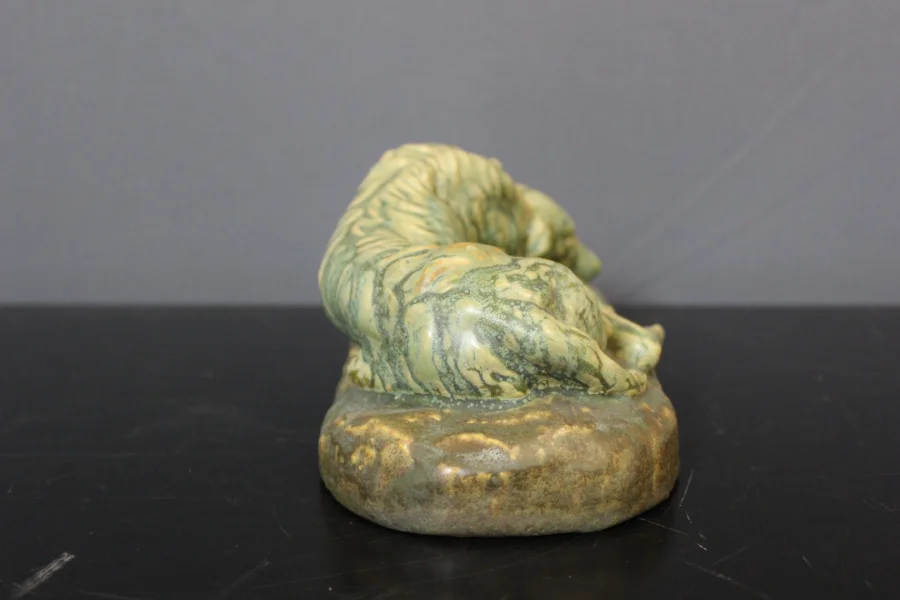 Chien Couché En Céramique , Pierrefonds Vers 1940