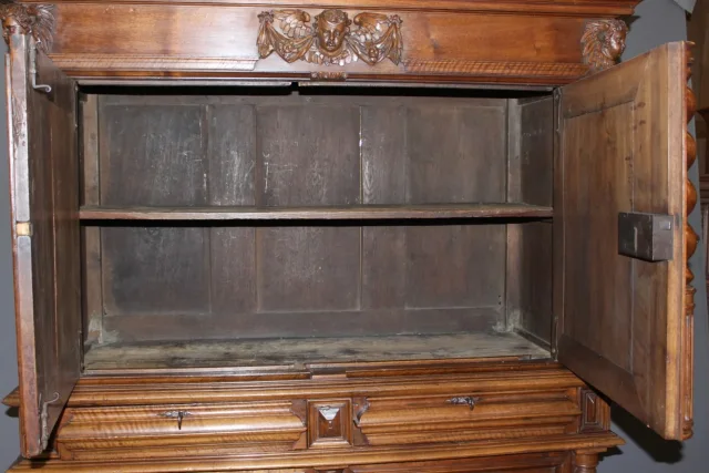 Buffet Quatre Portes Louis XIII En Noyer fin XVII