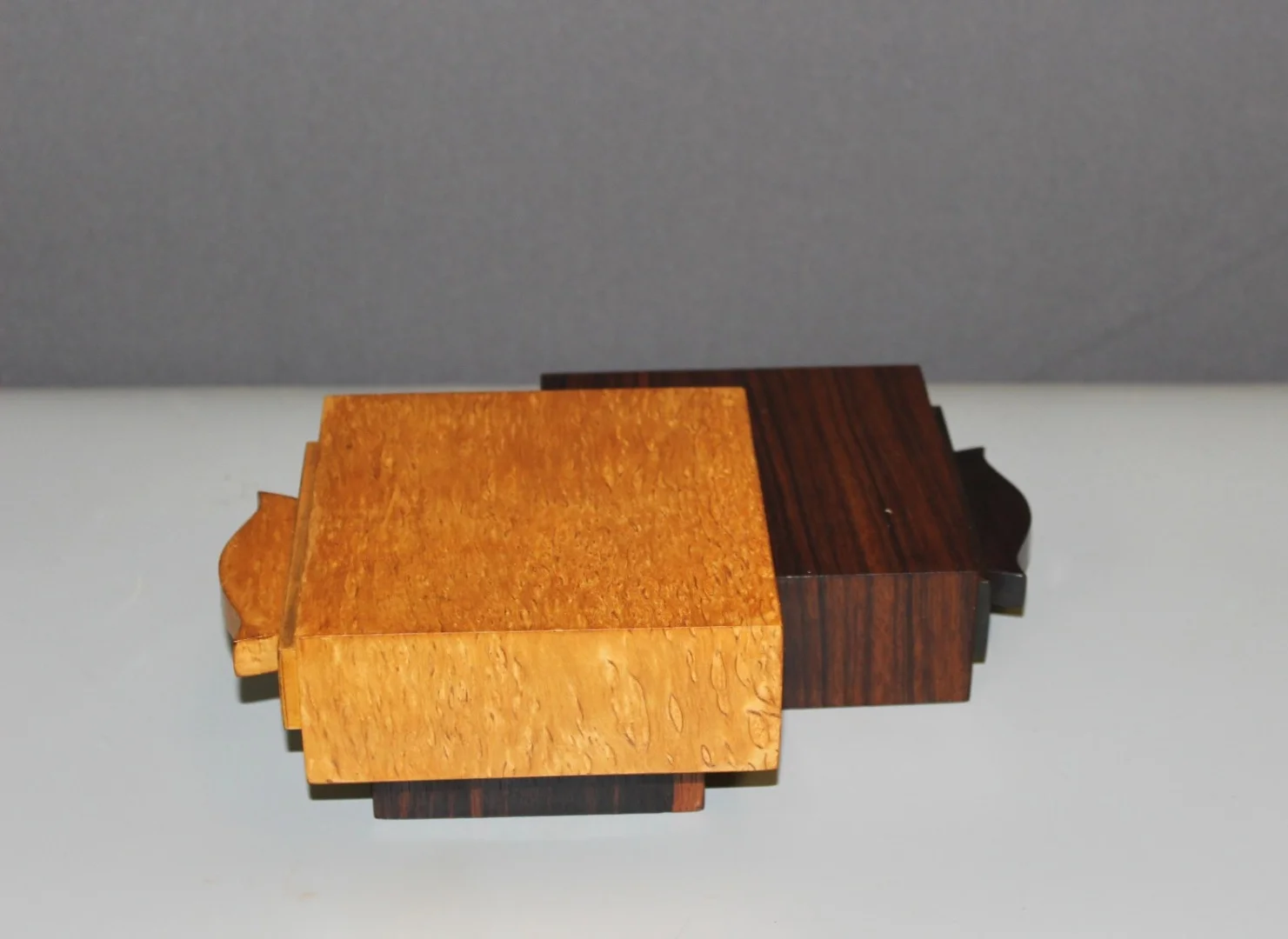 ZIGARETTENBOX AUS DER ART DECO-ZEIT