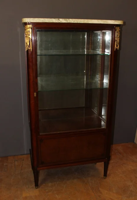 Vitrine en acajou et marqueterie fin XIX